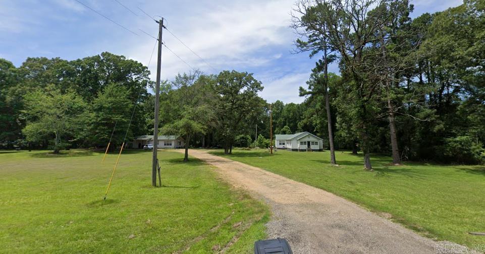 805 E Arkansas  Star City, AR