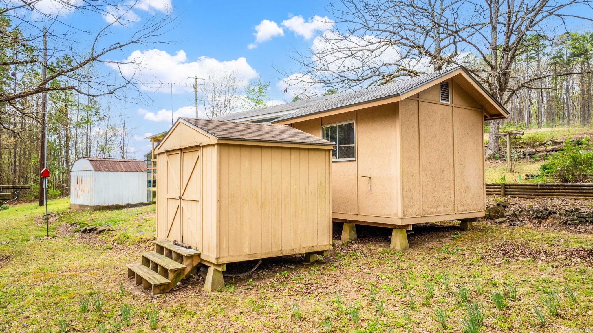 2868  Highway 65 N  Clinton, AR