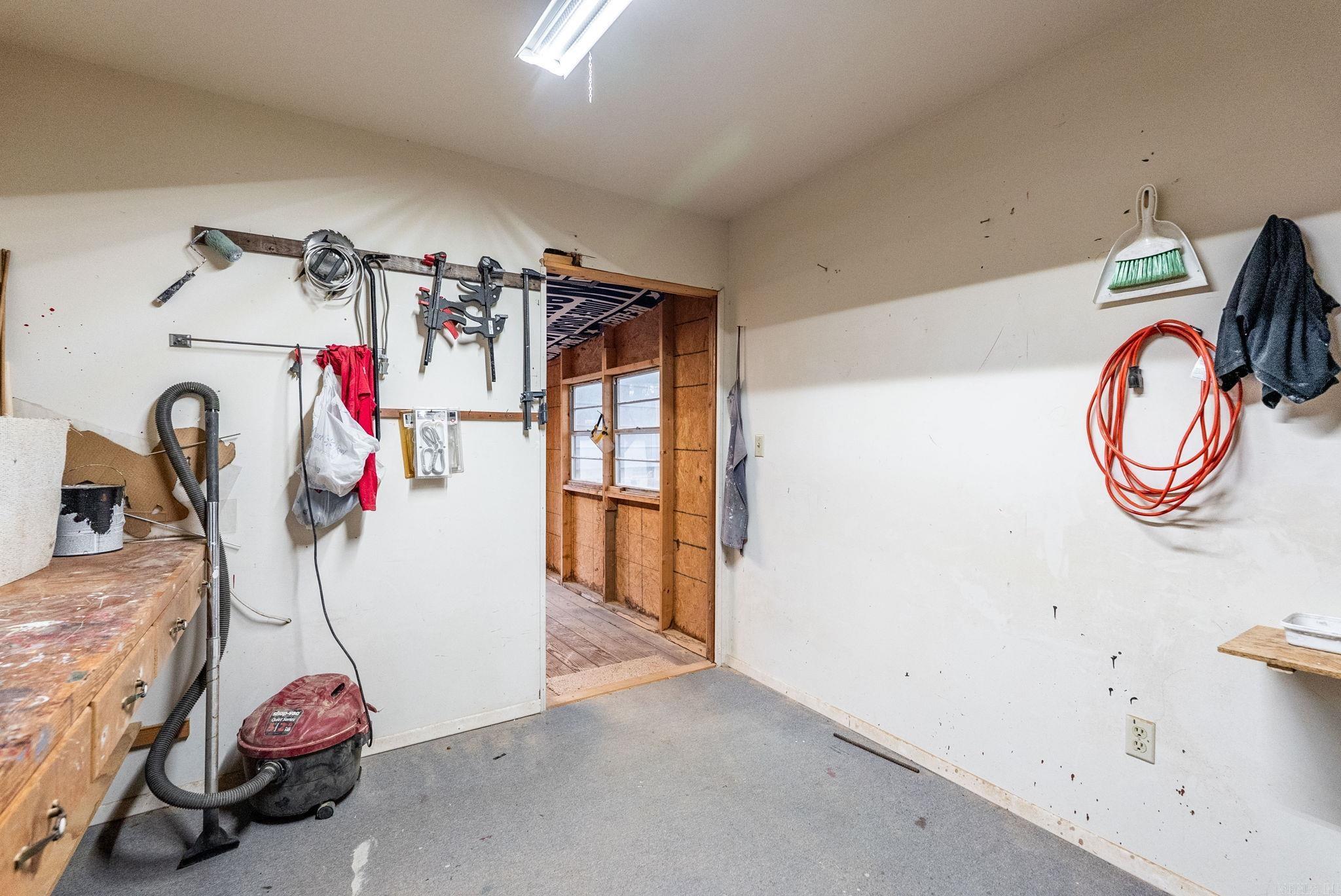 2868  Highway 65 N  Clinton, AR