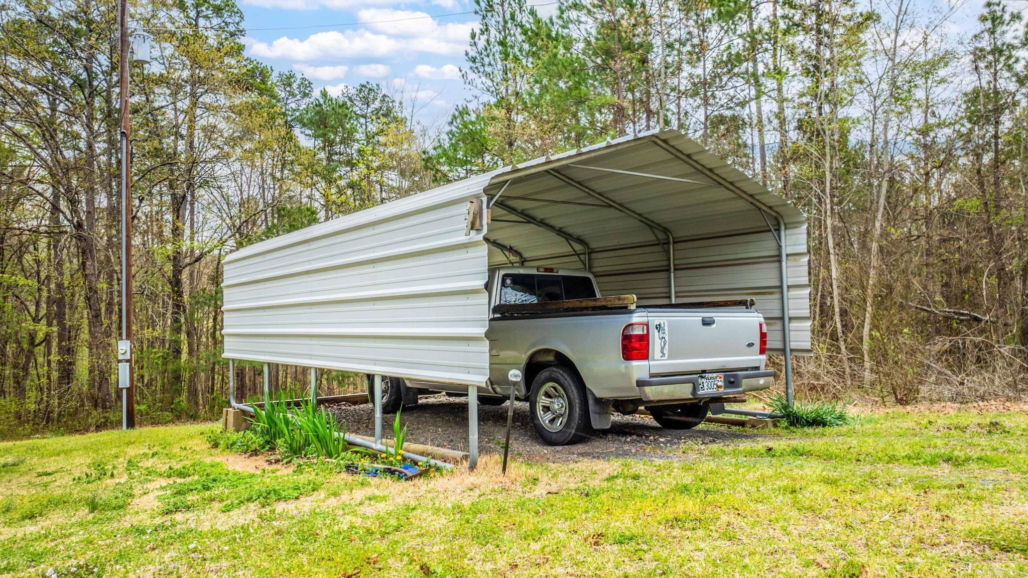 2868  Highway 65 N  Clinton, AR