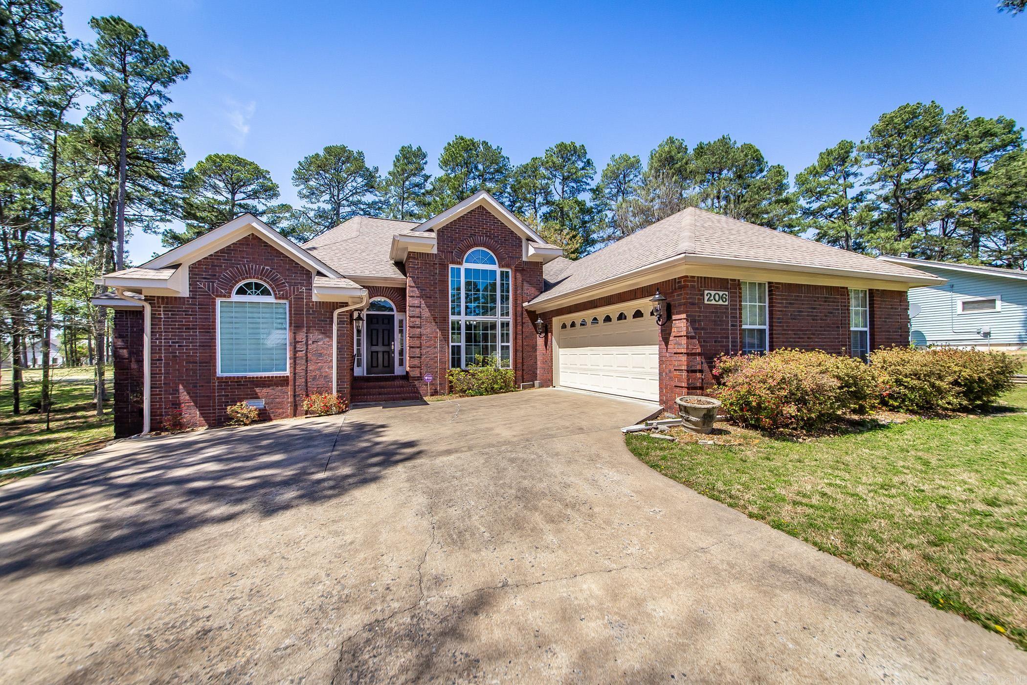 206  Snead  Fairfield Bay, AR