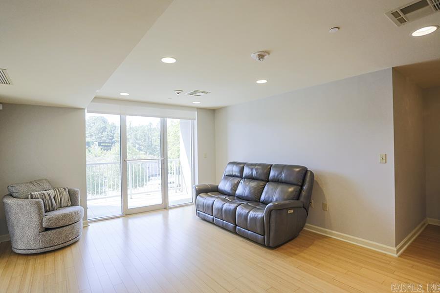 3700  Cantrell #307  Little Rock, AR