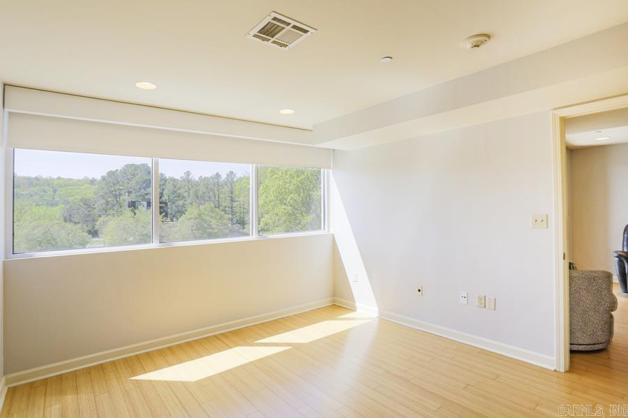 3700  Cantrell #307  Little Rock, AR