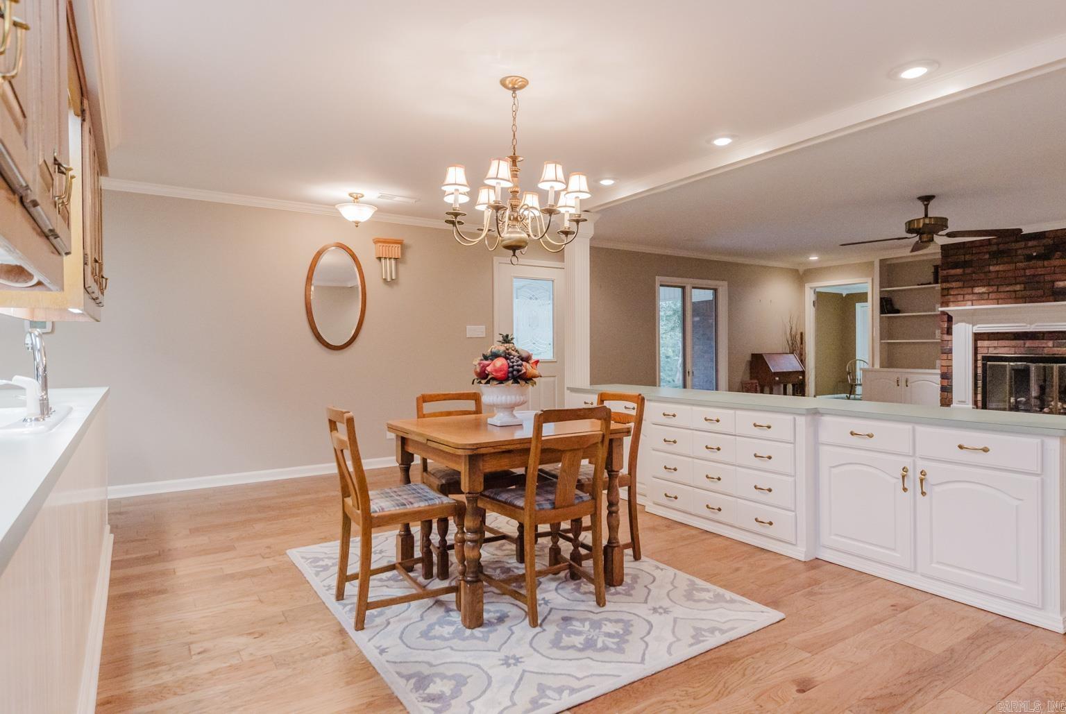 521 W Cross  Benton, AR