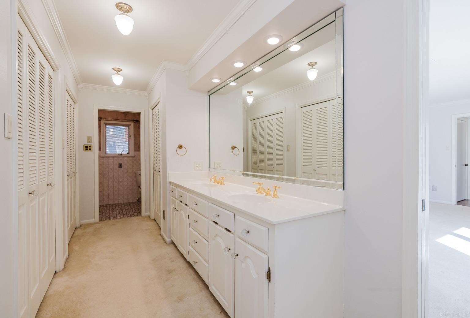 521 W Cross  Benton, AR