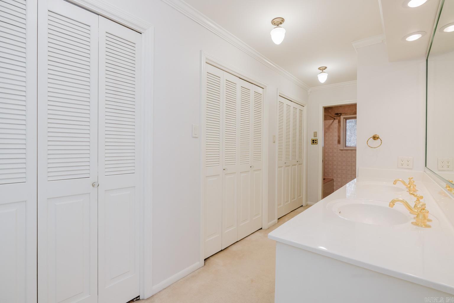 521 W Cross  Benton, AR