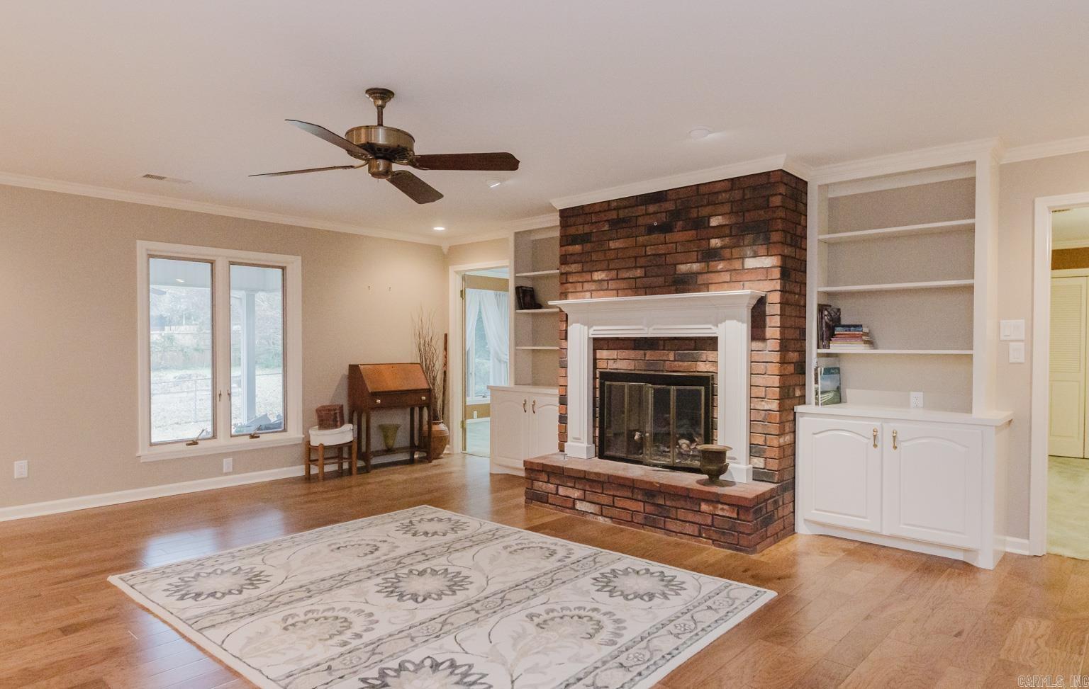 521 W Cross  Benton, AR