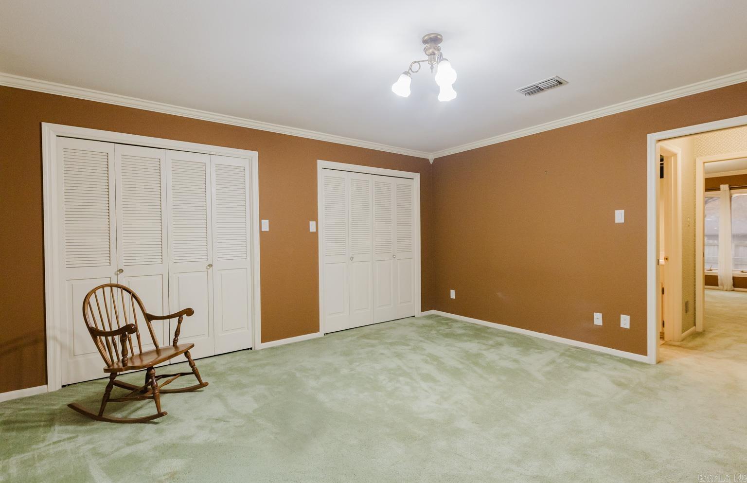 521 W Cross  Benton, AR