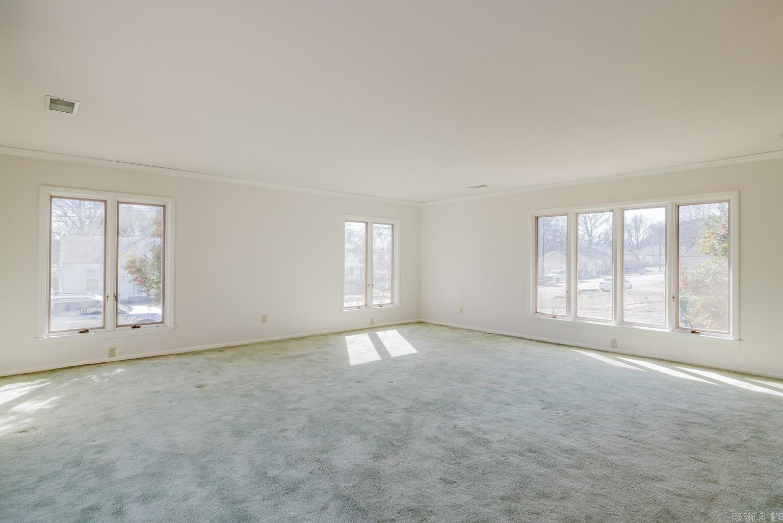 521 W Cross  Benton, AR