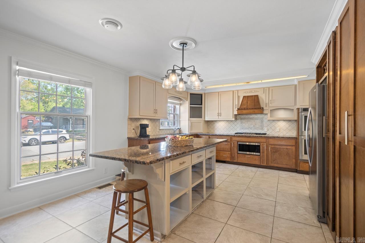 512 W North  Benton, AR