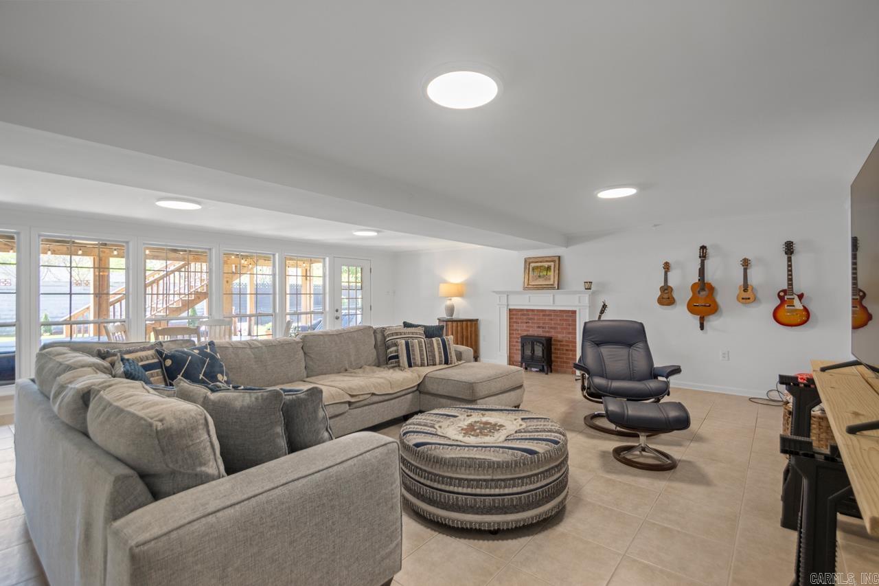 512 W North  Benton, AR