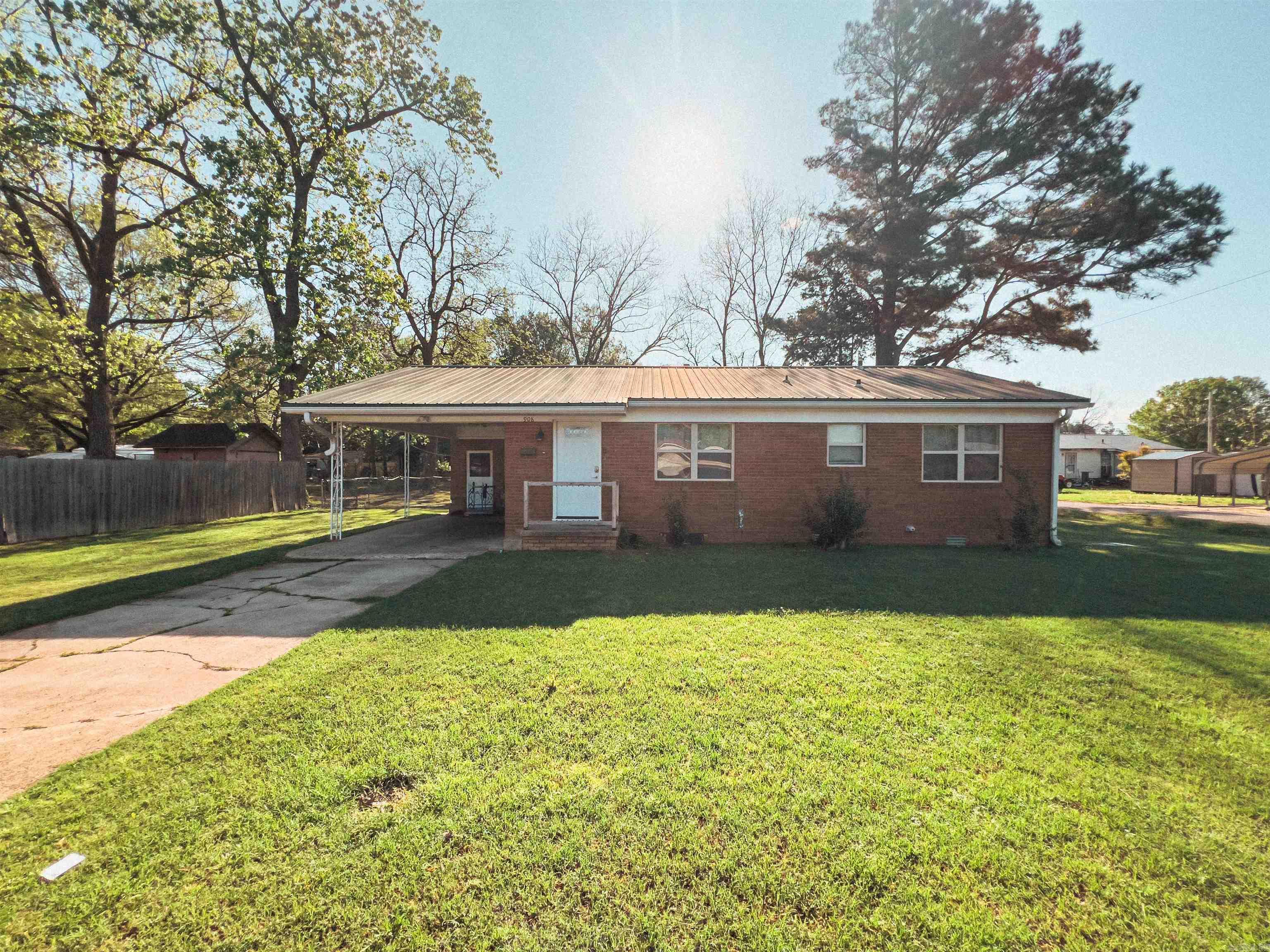 908 S Block  Wynne, AR
