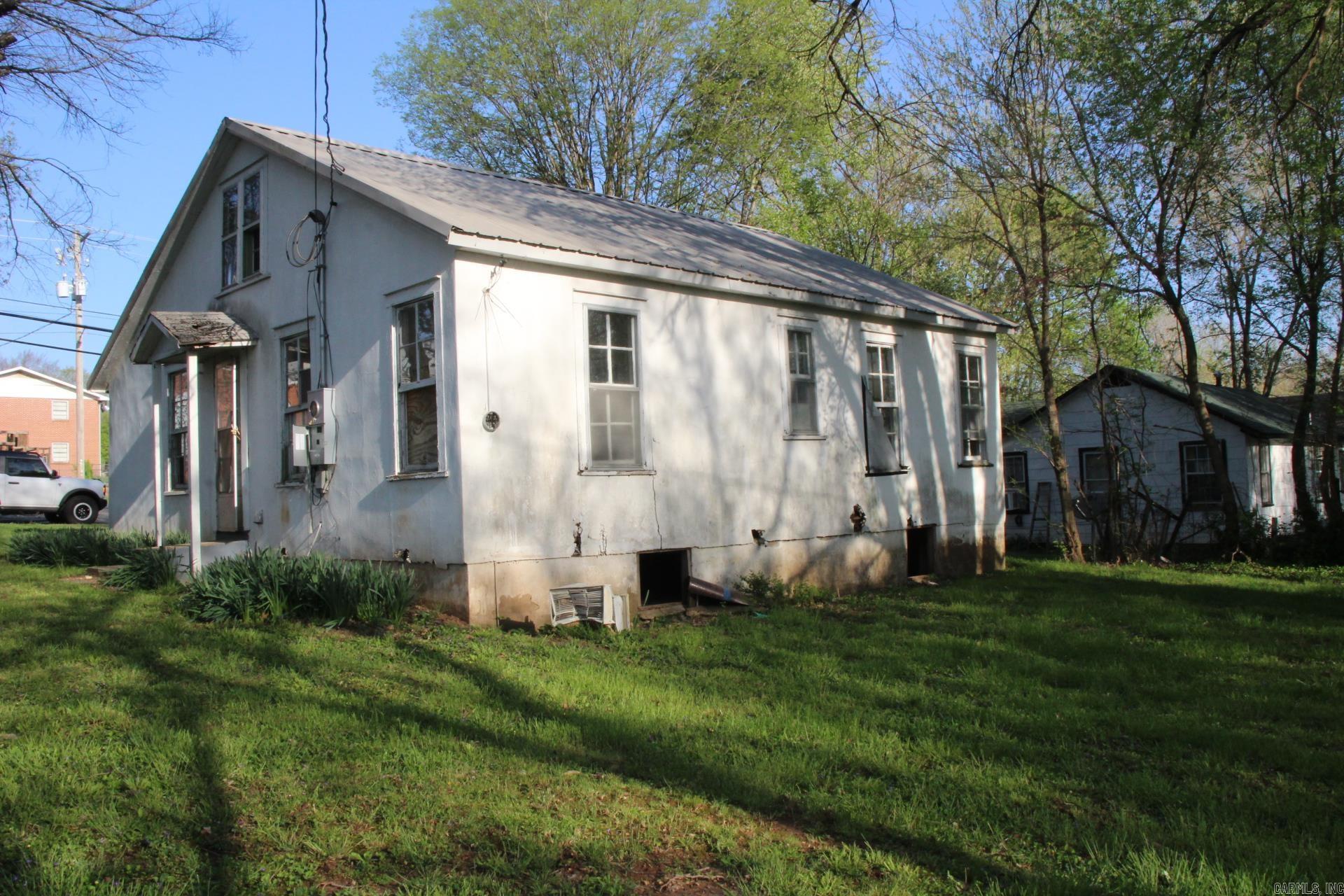 305 N Panther  Yellville, AR