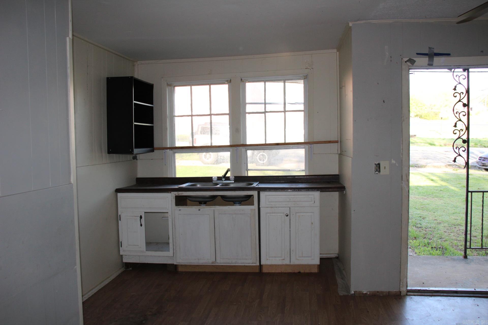305 N Panther  Yellville, AR