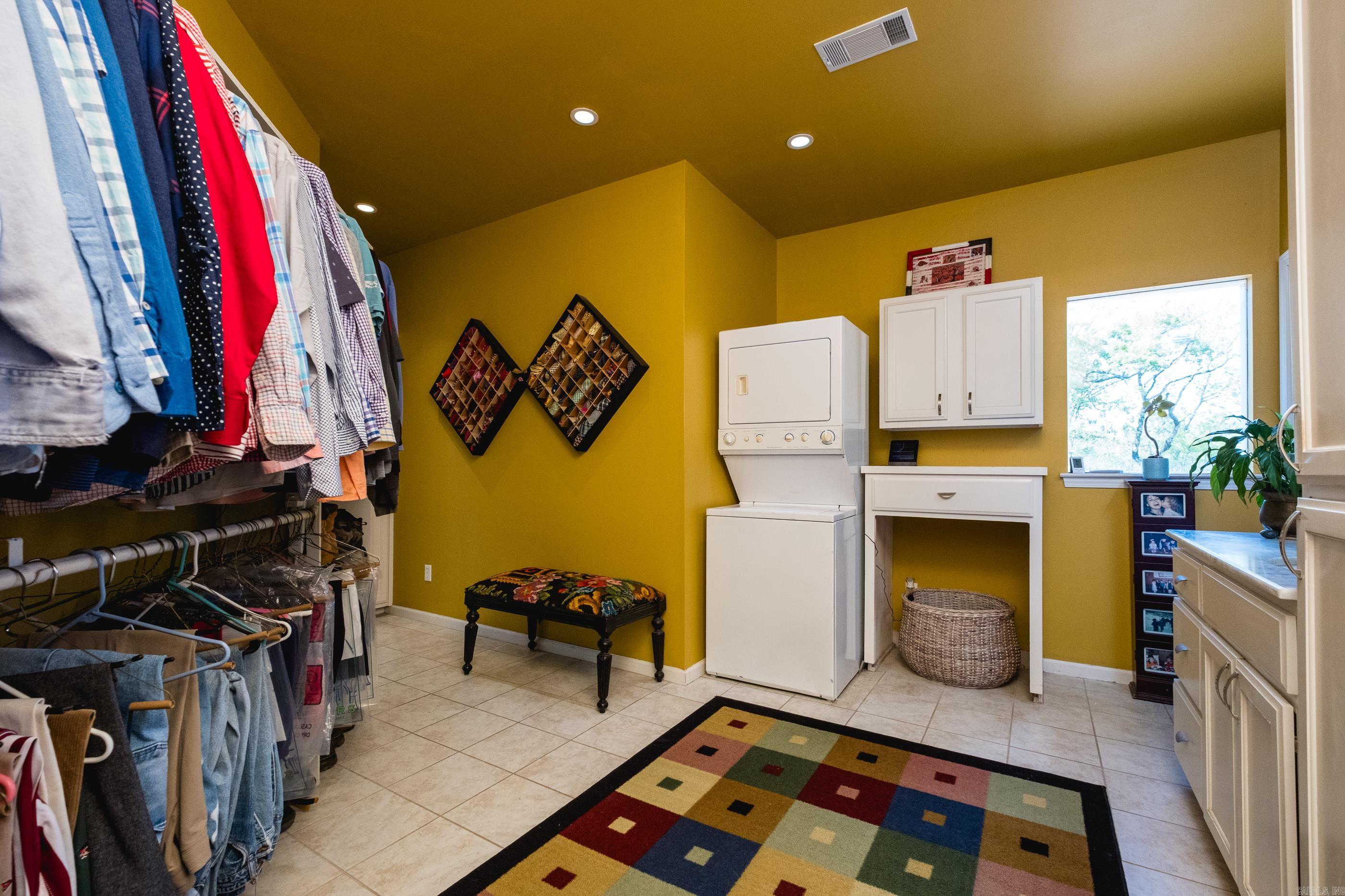 13511 Highway 300 Roland, AR 72135