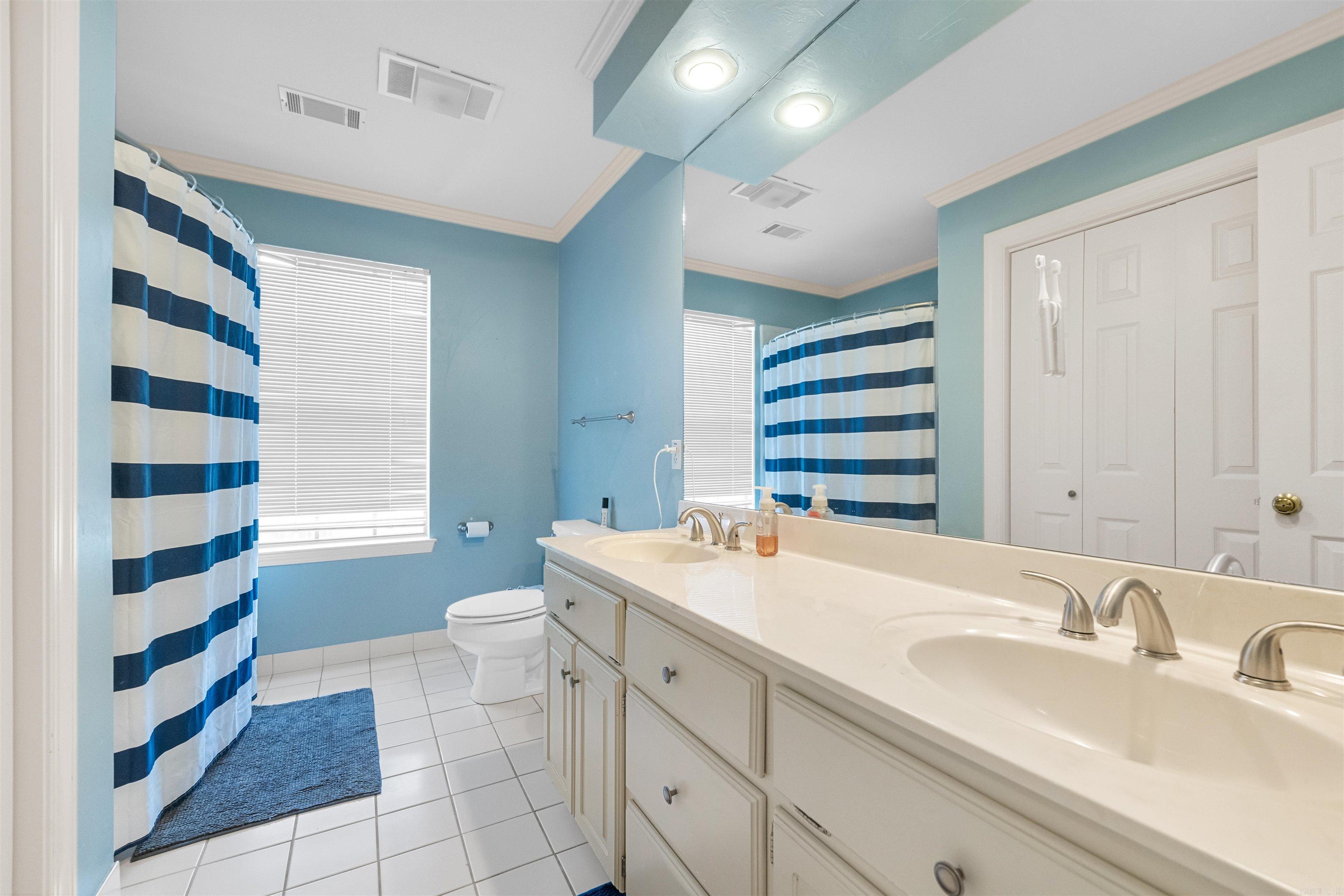 13604 Longtree Drive Little Rock, AR 72223-1978