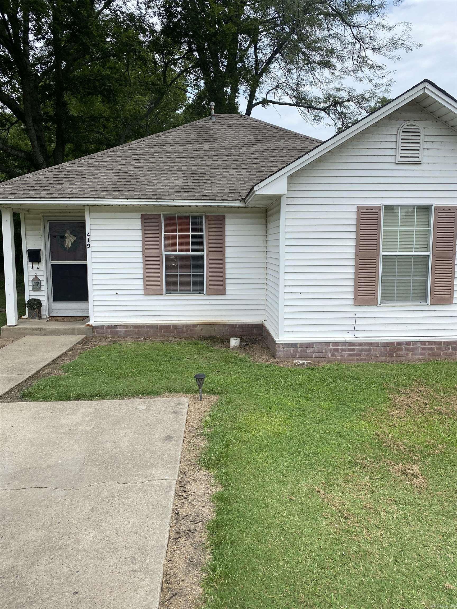 419  Sycamore  Augusta, AR