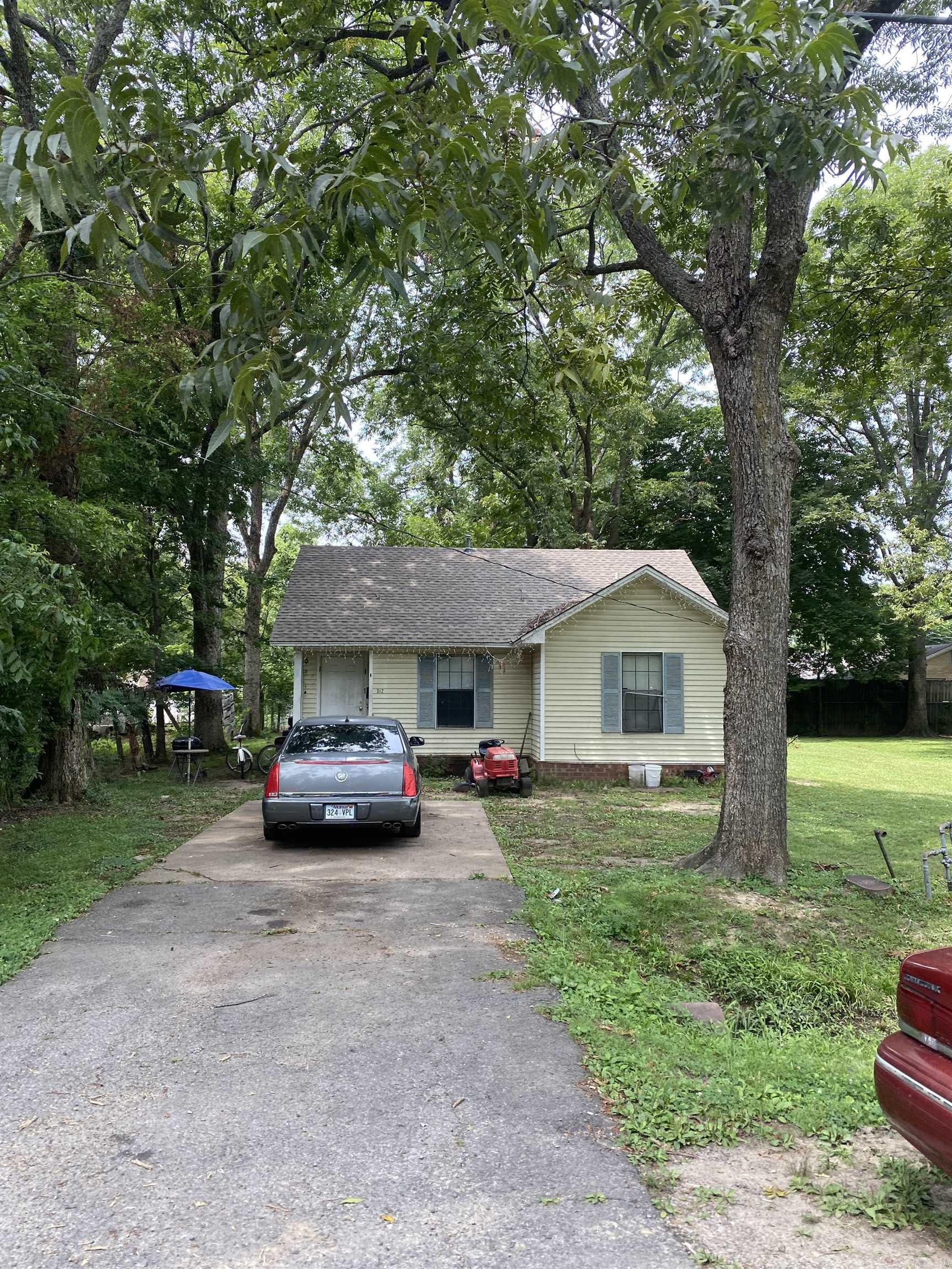419  Sycamore  Augusta, AR