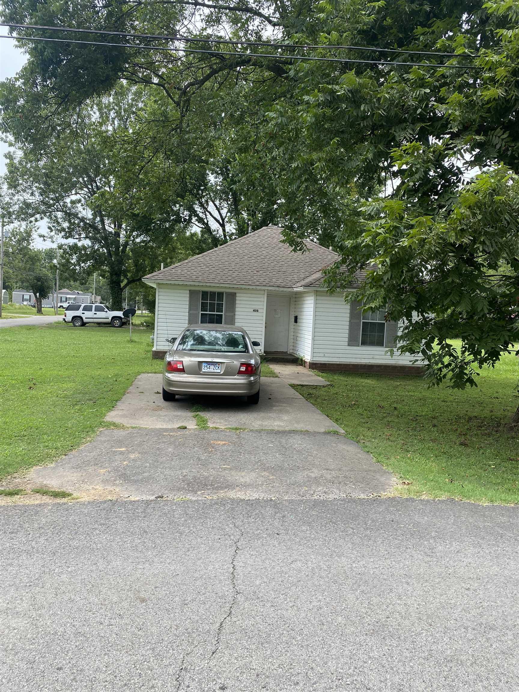 419  Sycamore  Augusta, AR