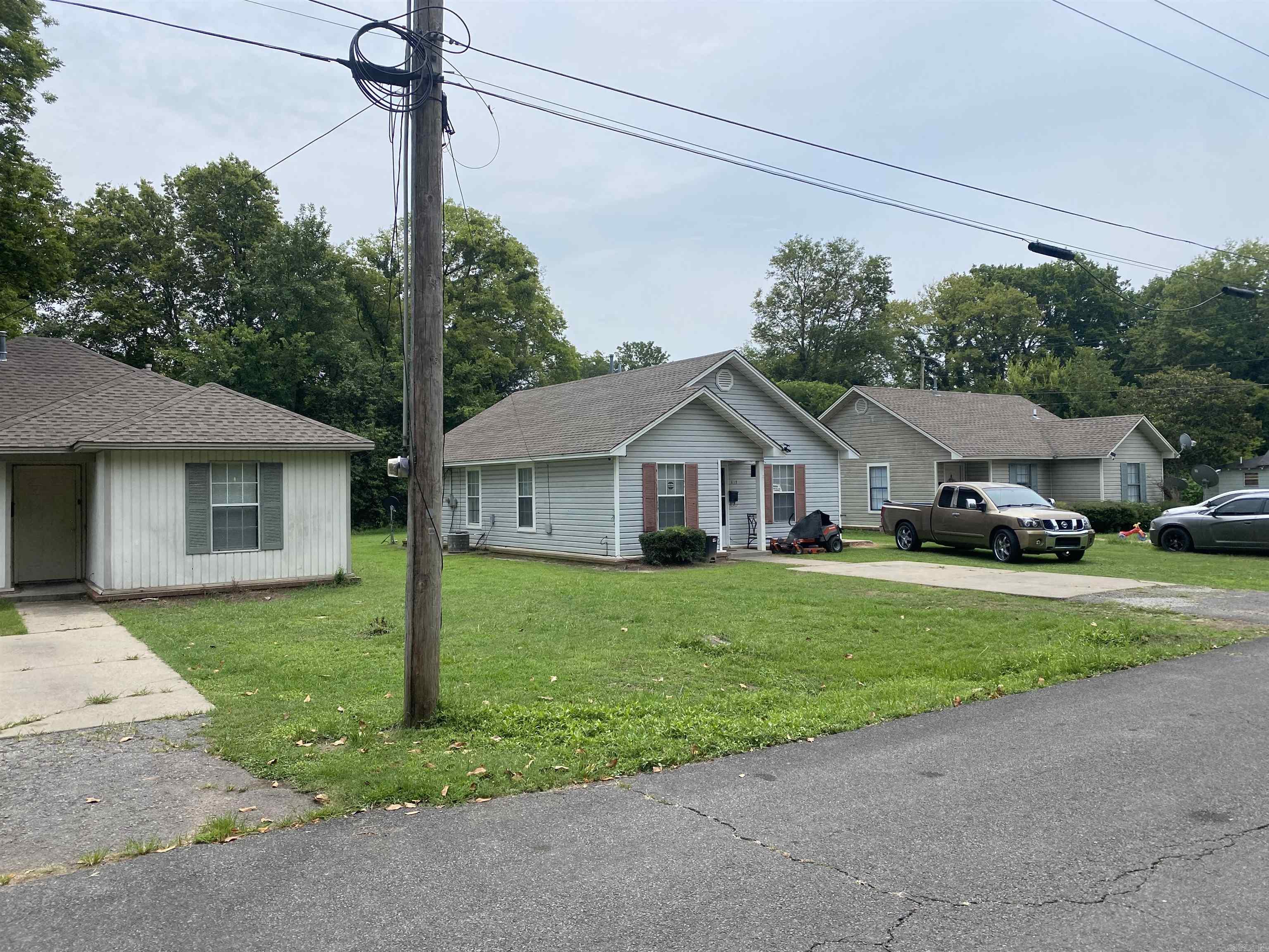 419  Sycamore  Augusta, AR