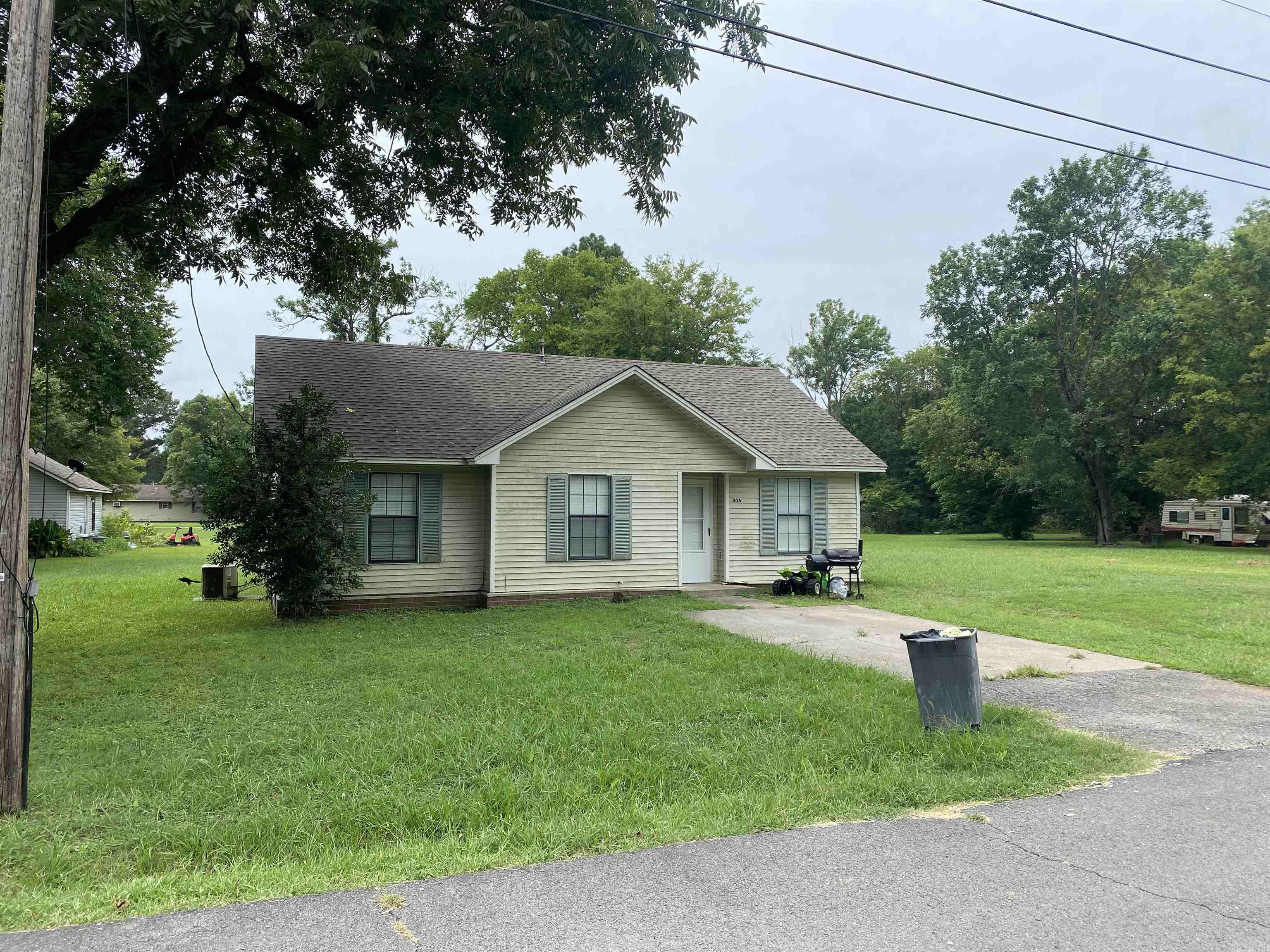 419  Sycamore  Augusta, AR