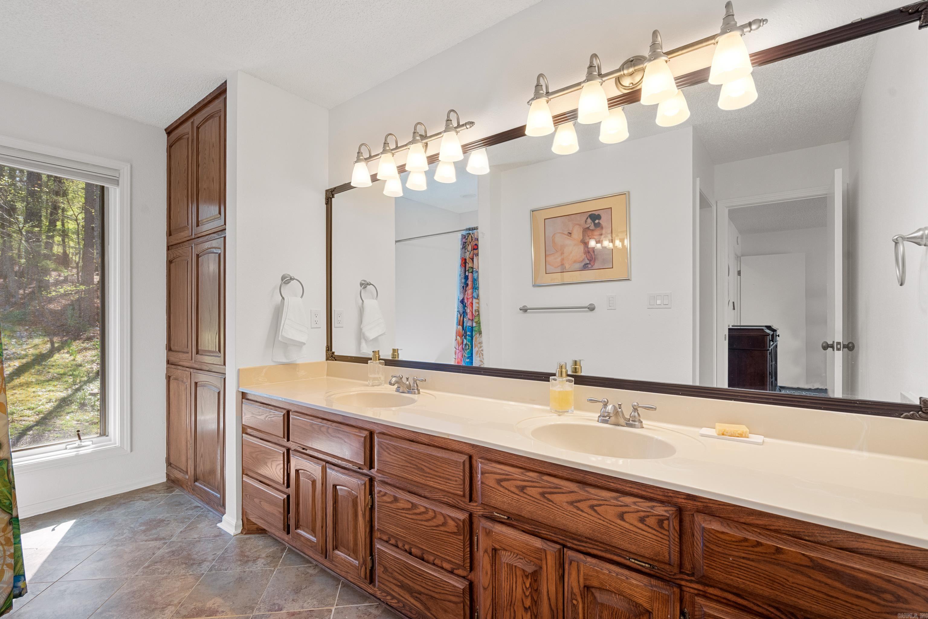 40  Arjona  Hot Springs Village, AR