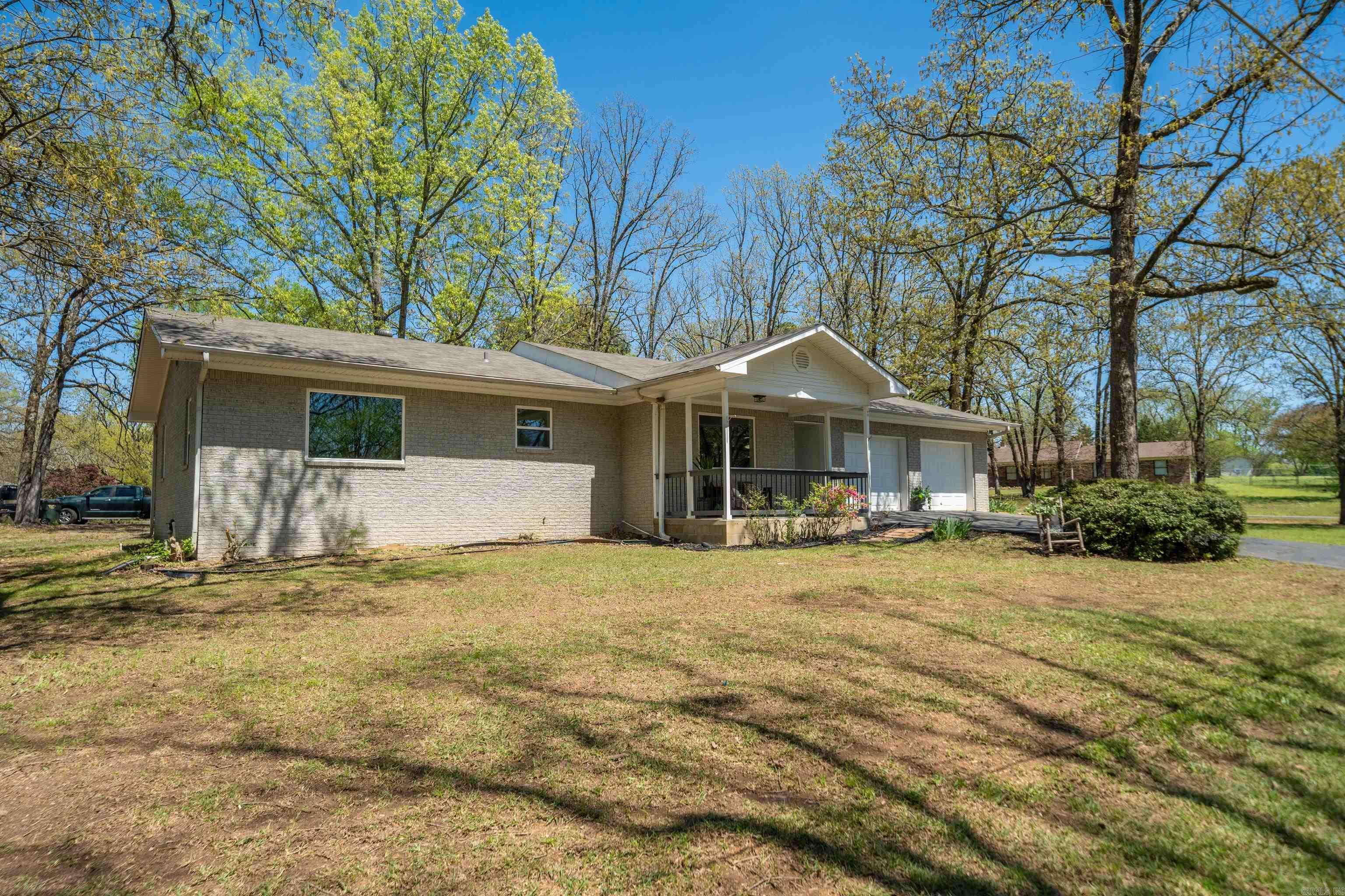 516 Beachview Circle Hot Springs, AR 71913