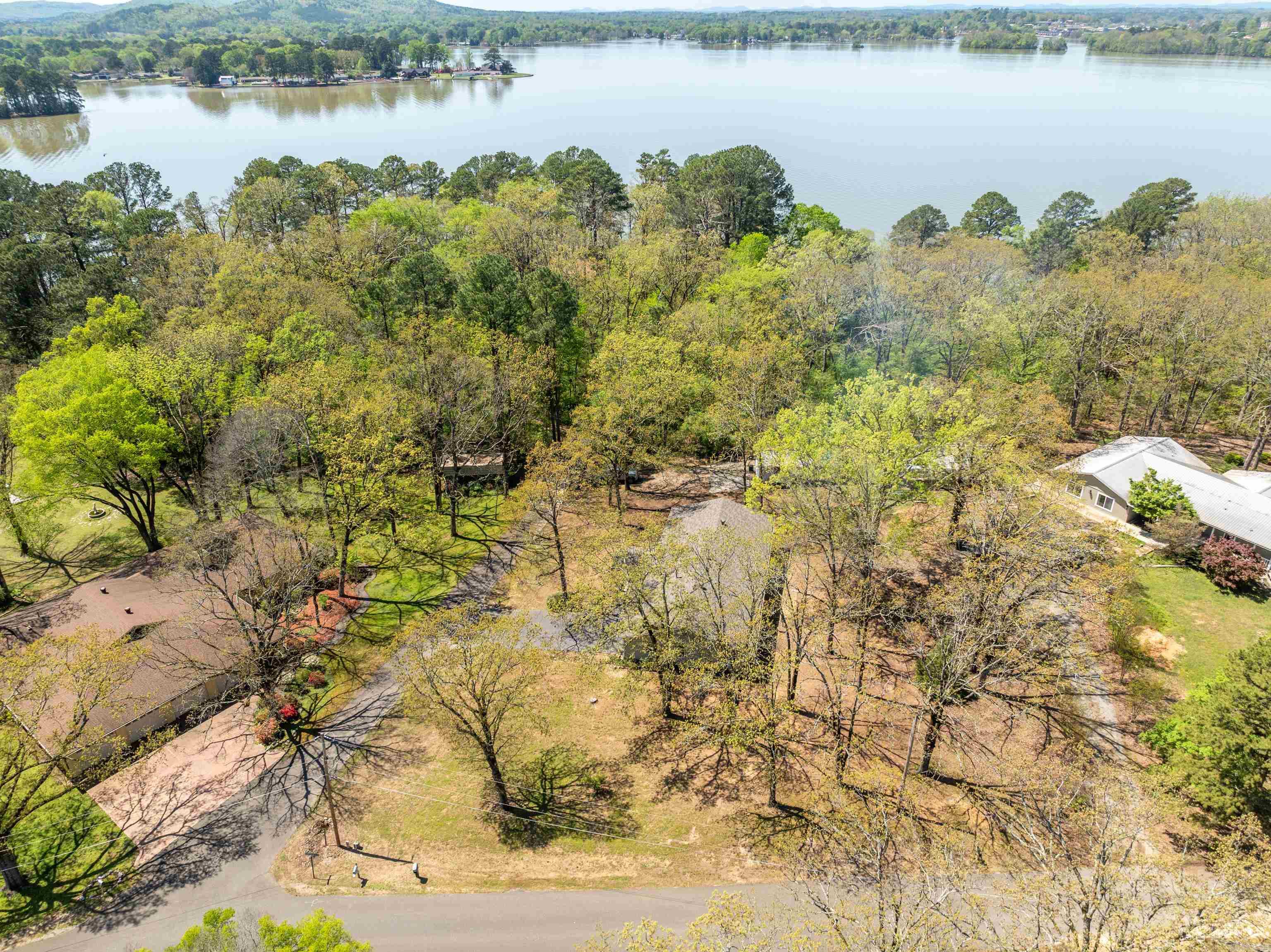 516 Beachview Circle Hot Springs, AR 71913
