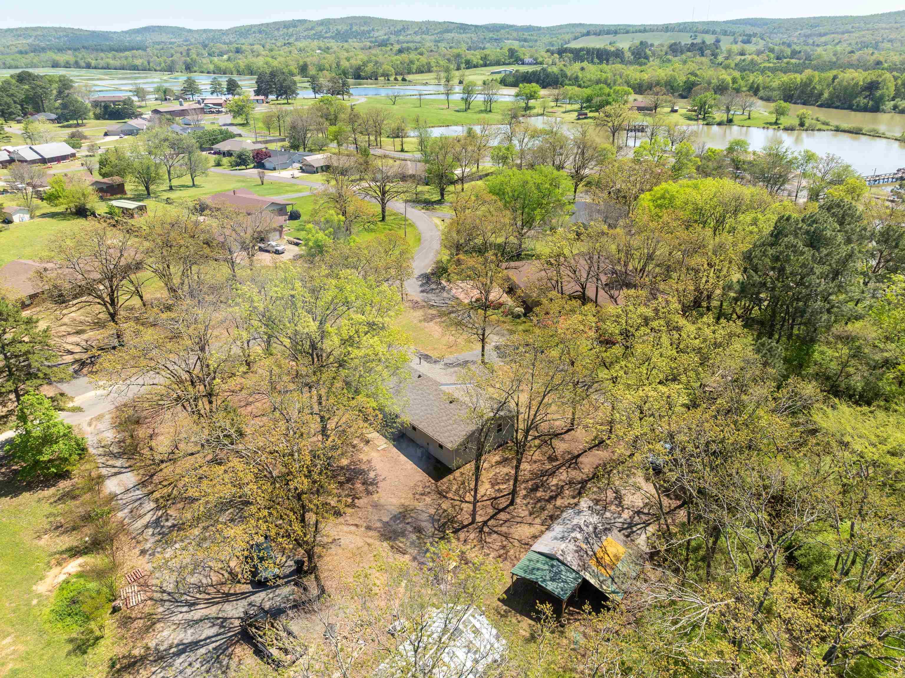 516 Beachview Circle Hot Springs, AR 71913