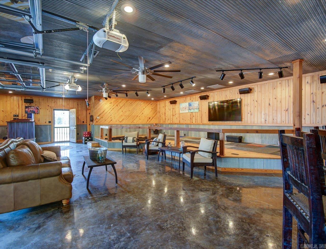 181  Clubhouse  Malvern, AR
