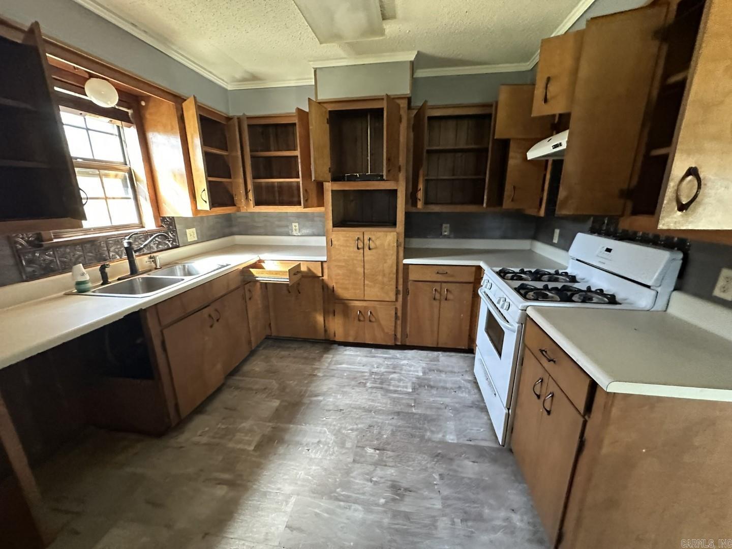 7000  Middle Warren  Pine Bluff, AR