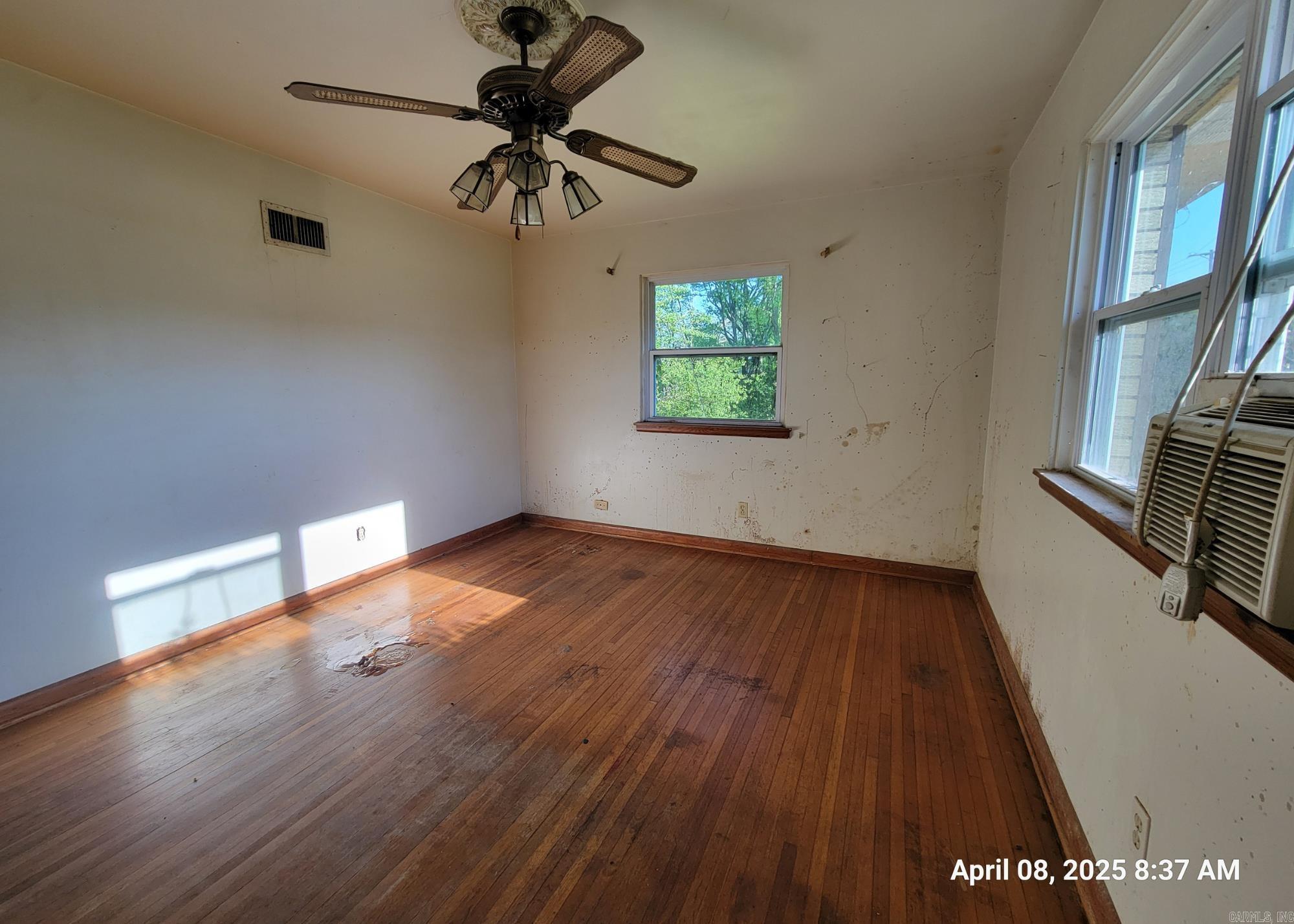6804  Lancaster  Little Rock, AR