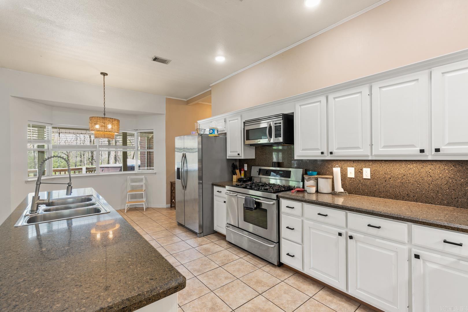 114  Cobblestone  Mena, AR