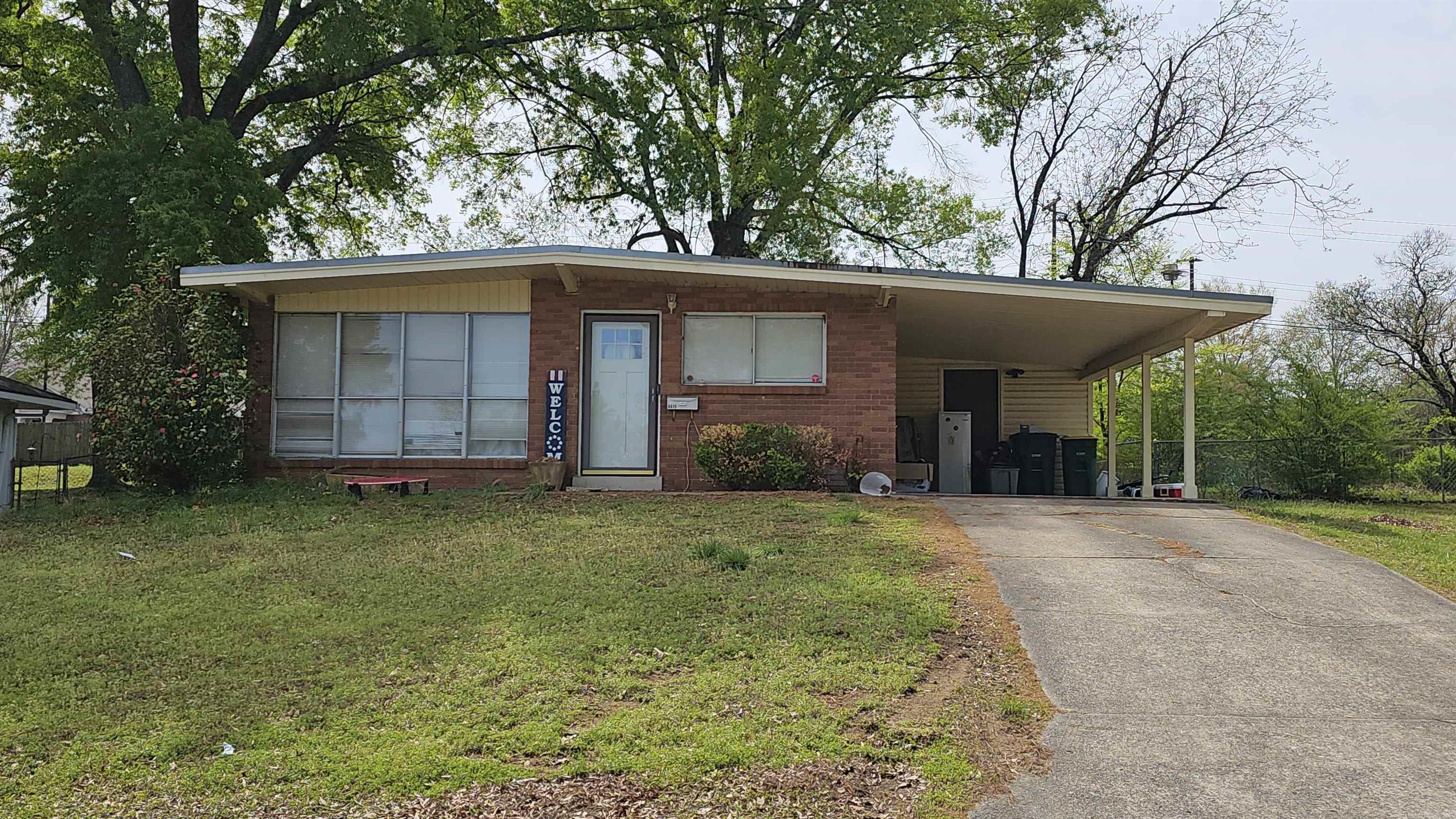 8819  Cloverhill  Little Rock, AR