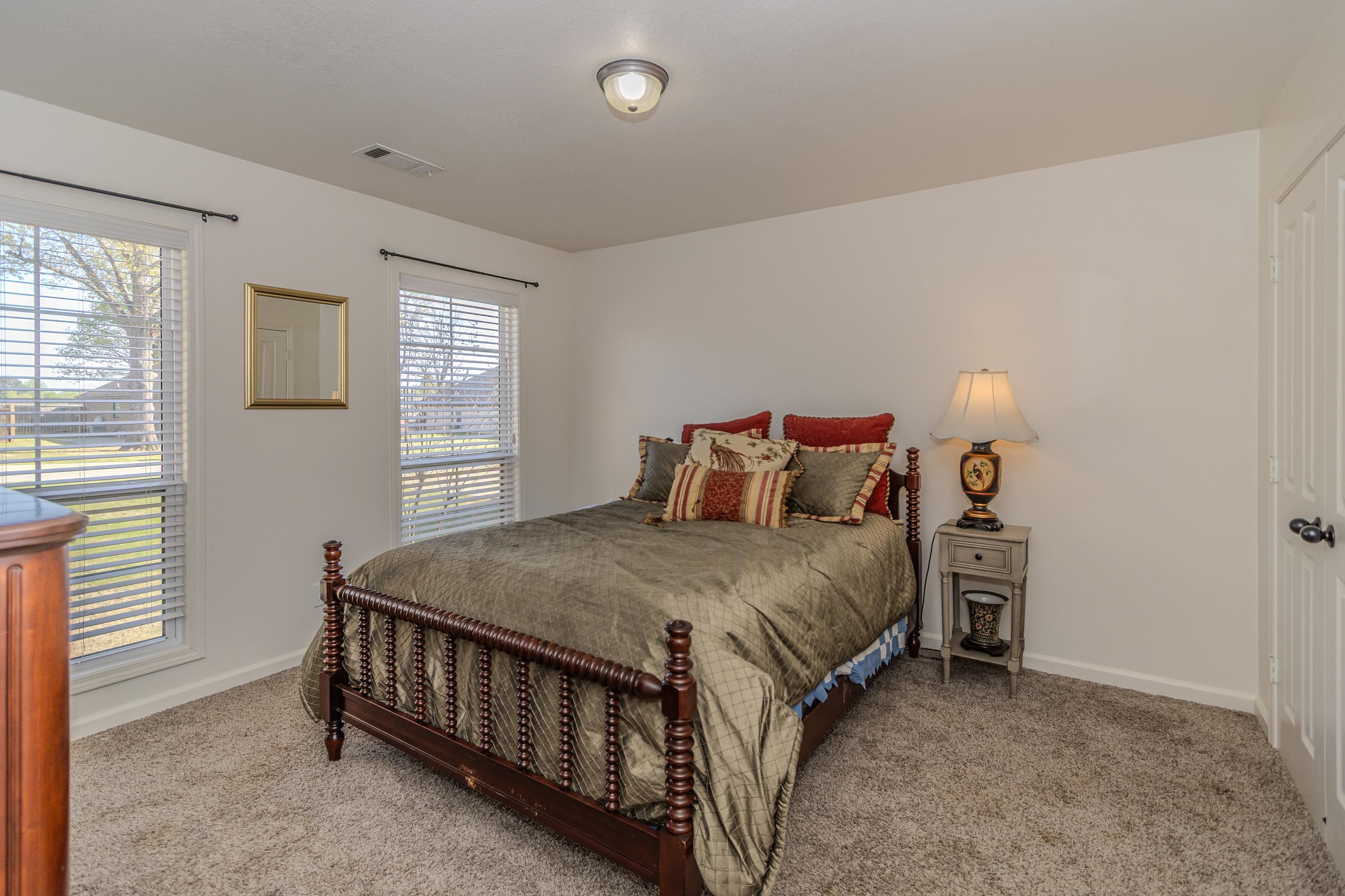 1806 Wedgewood Paragould, AR 72450
