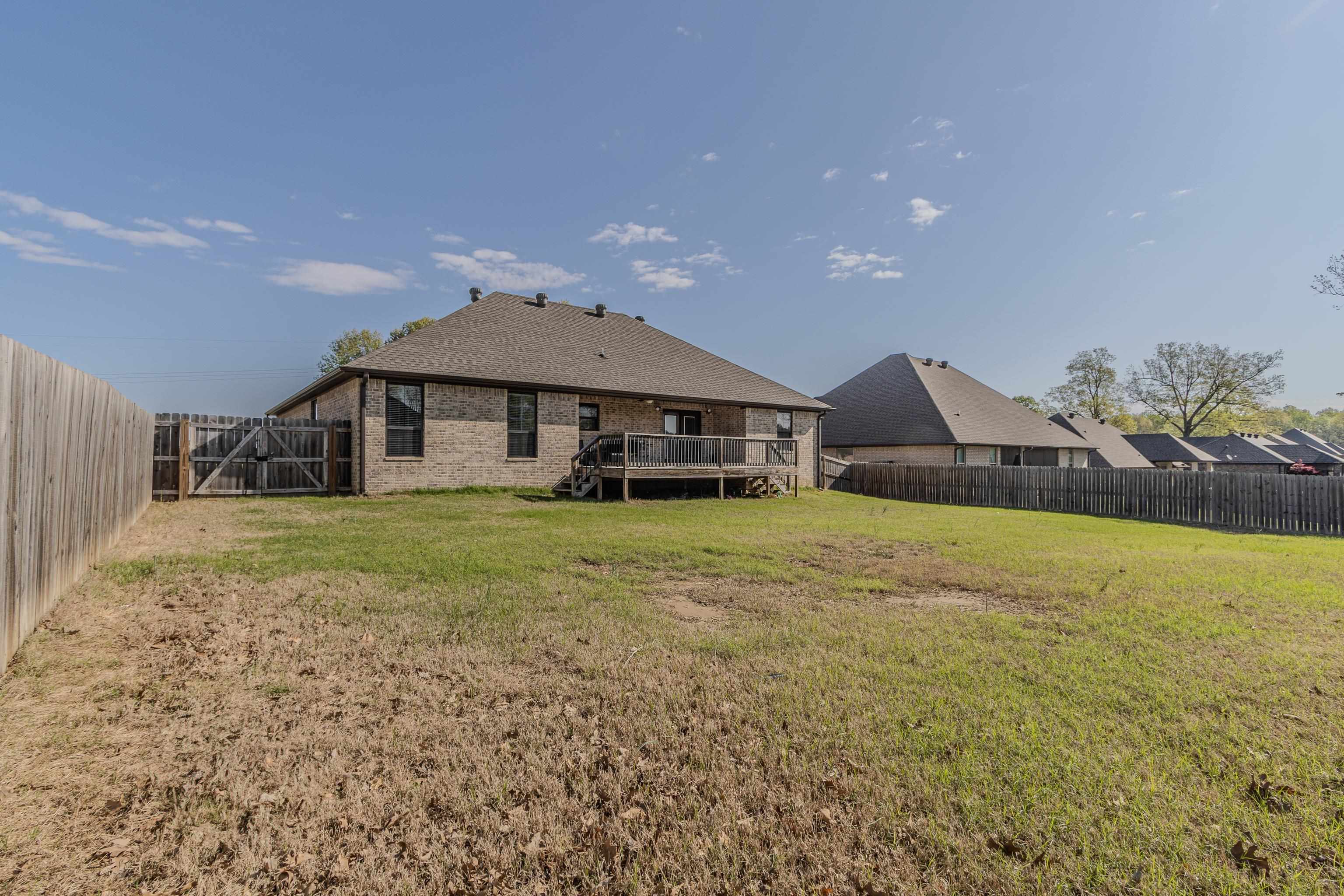 1806 Wedgewood Paragould, AR 72450