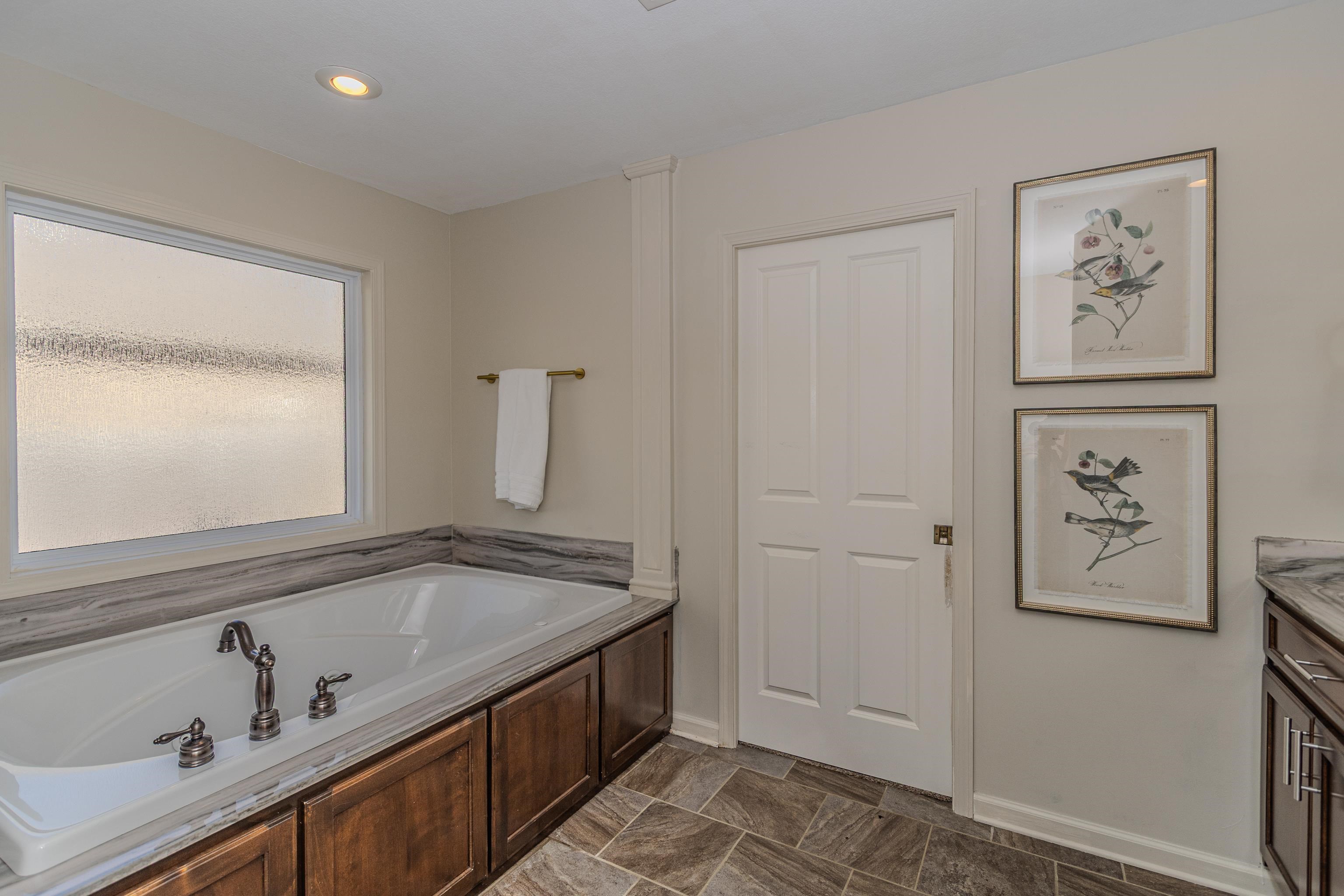 1806 Wedgewood Paragould, AR 72450