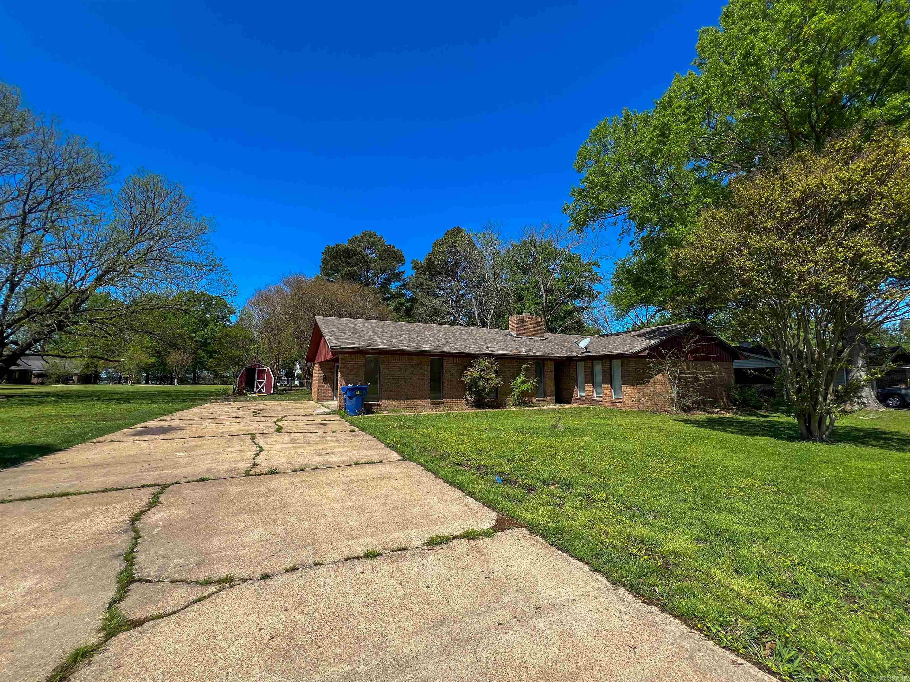 817 N Charlyne  Brinkley, AR
