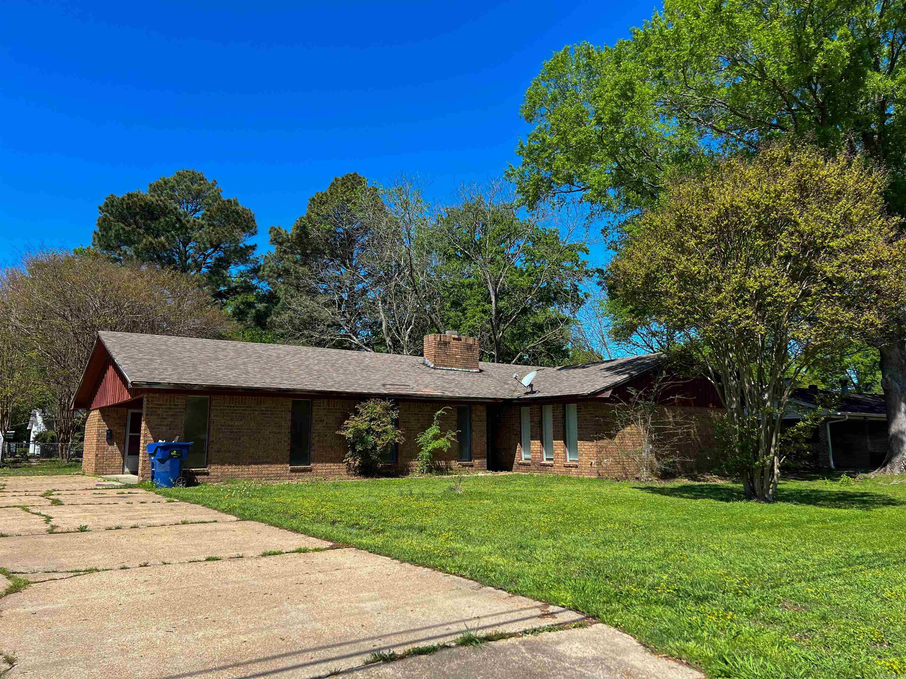 817 N Charlyne  Brinkley, AR