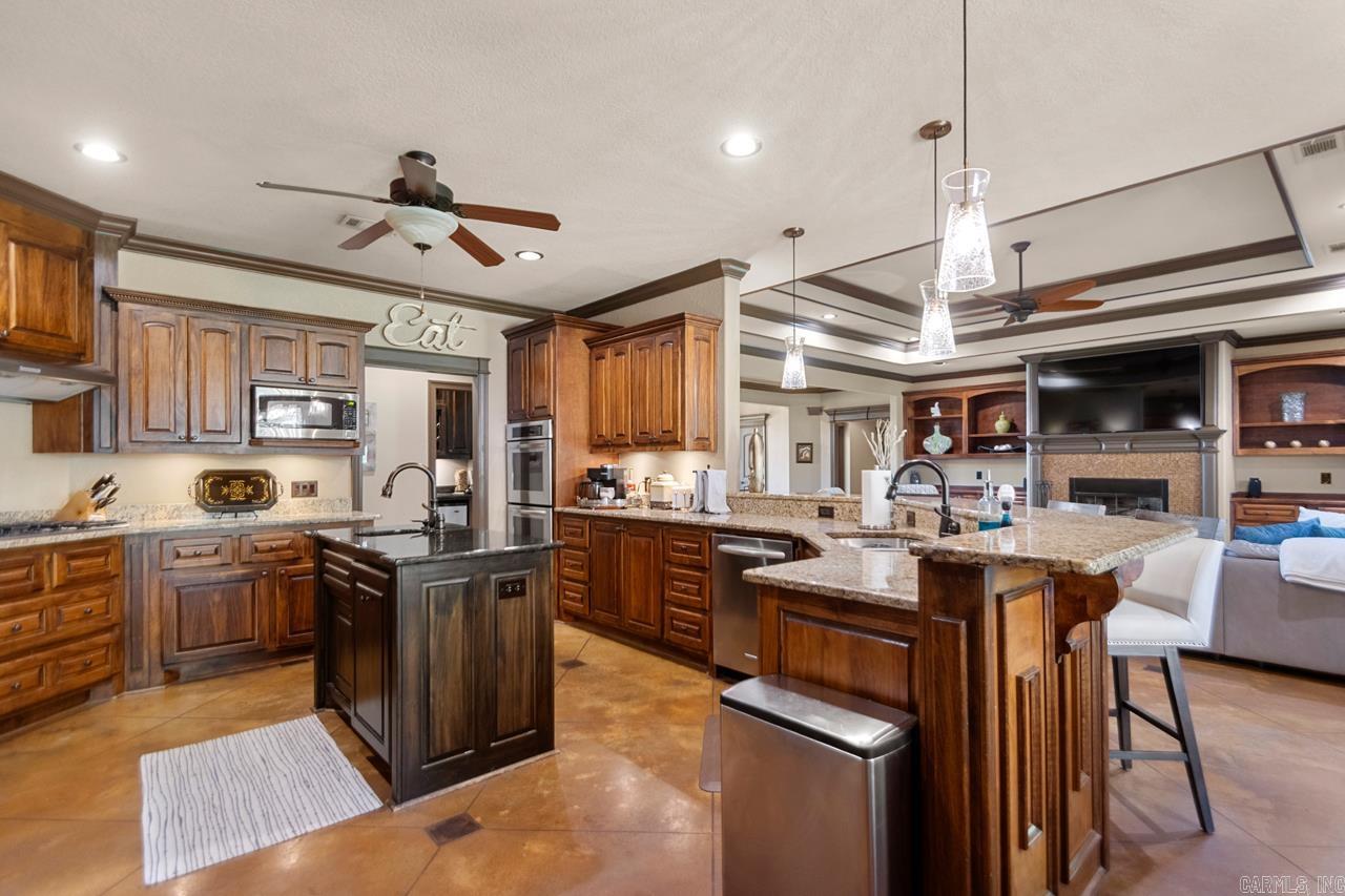 522  Valley Hill  Benton, AR
