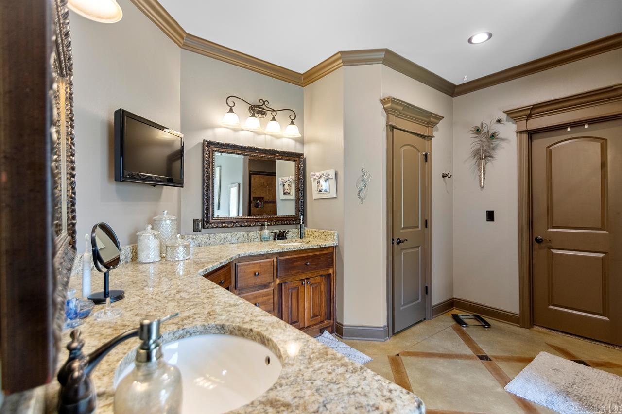 522  Valley Hill  Benton, AR