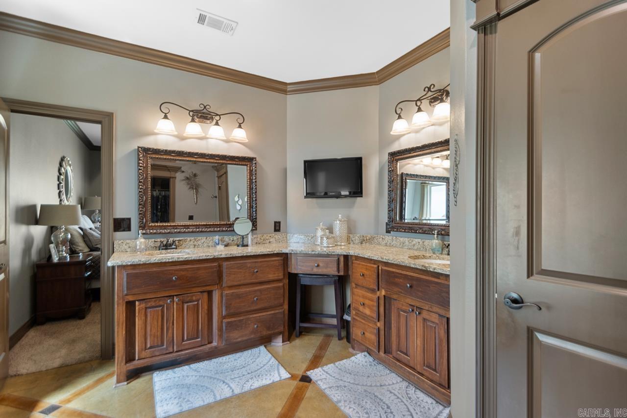 522  Valley Hill  Benton, AR
