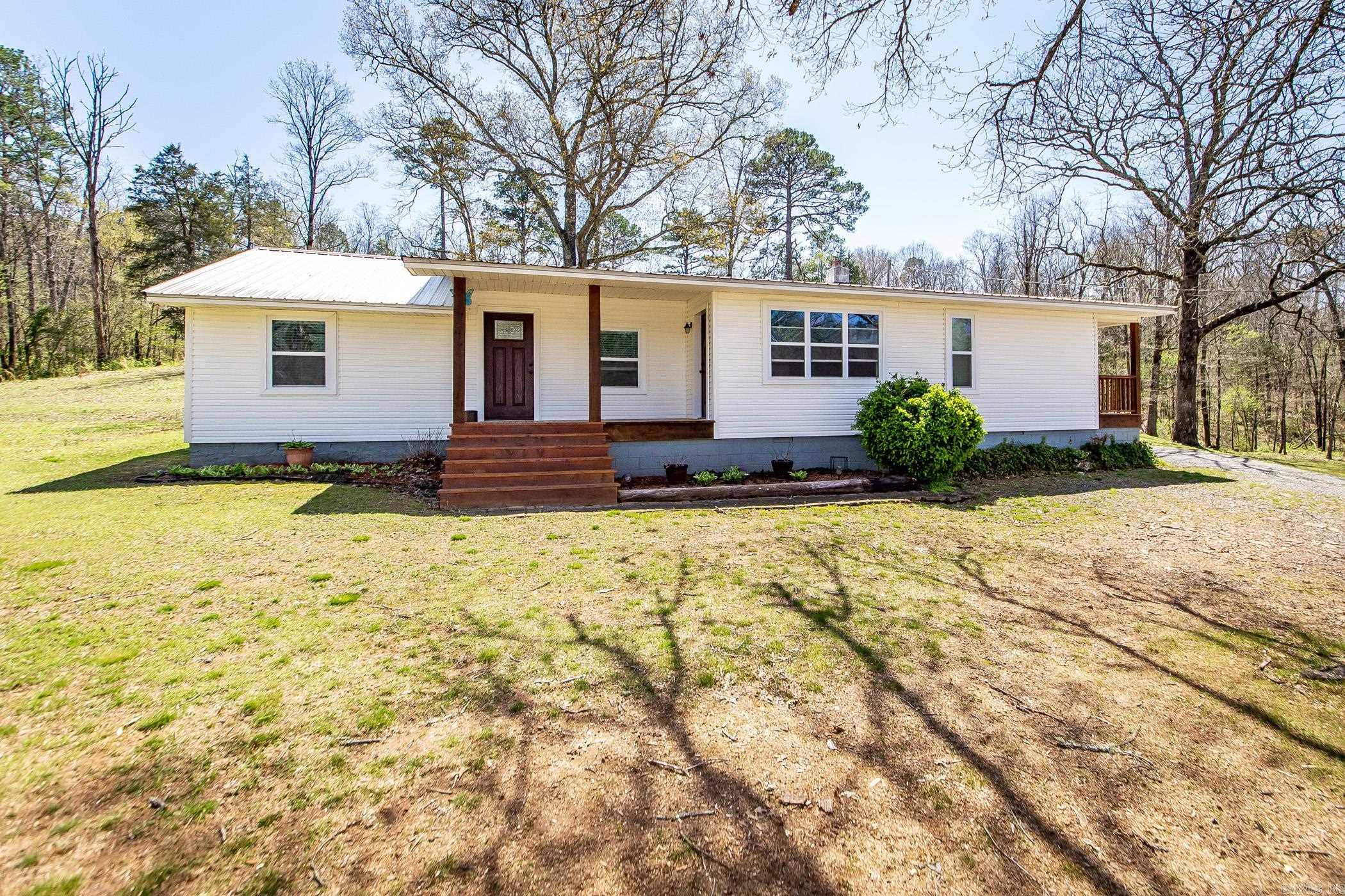 4066  Highway 16 East  Clinton, AR