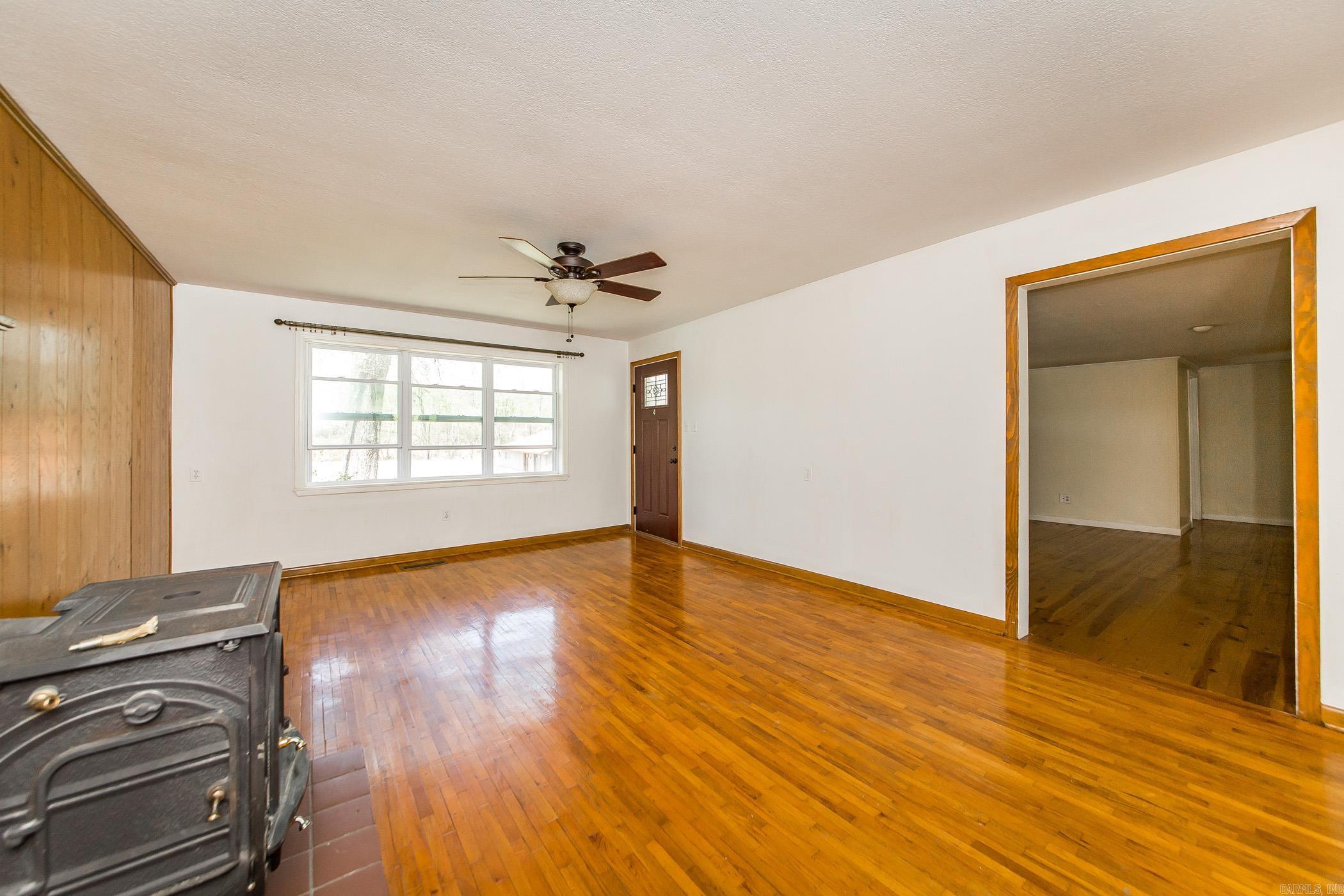4066  Highway 16 East  Clinton, AR