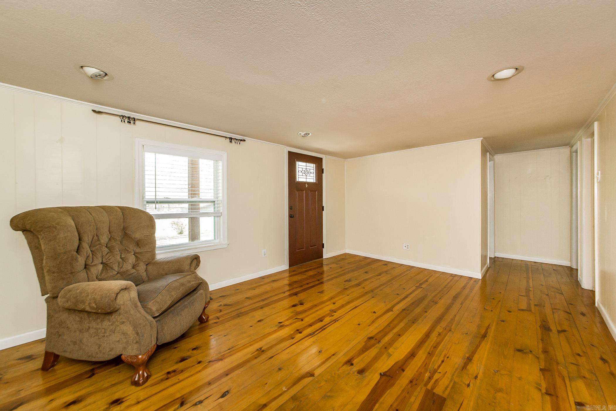 4066  Highway 16 East  Clinton, AR