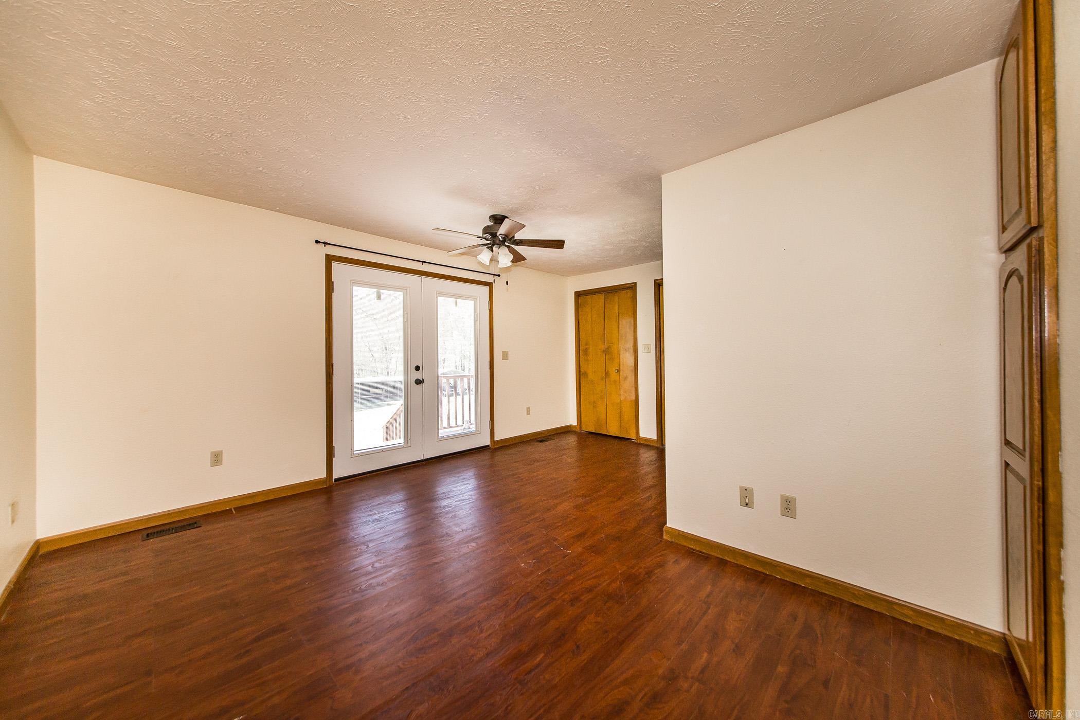 4066  Highway 16 East  Clinton, AR