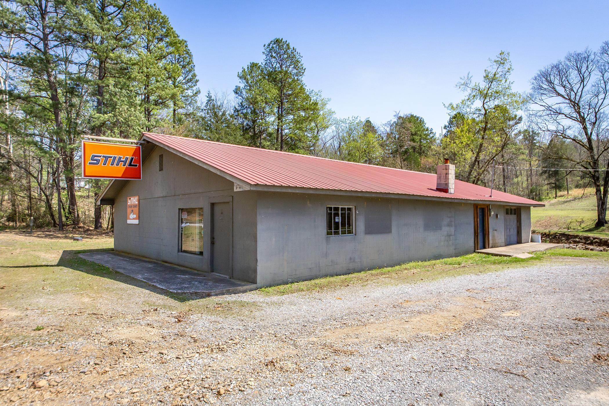 4066  Highway 16 East  Clinton, AR
