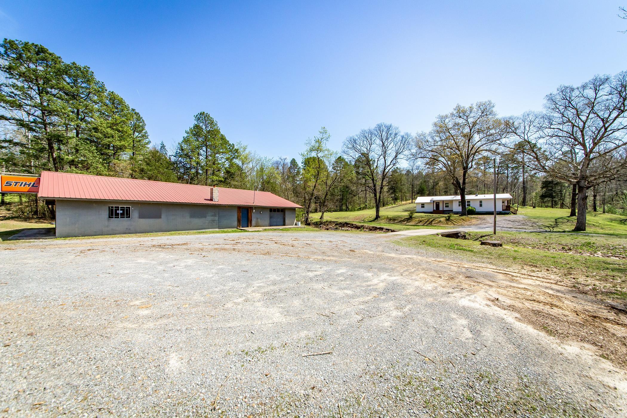 4066  Highway 16 East  Clinton, AR