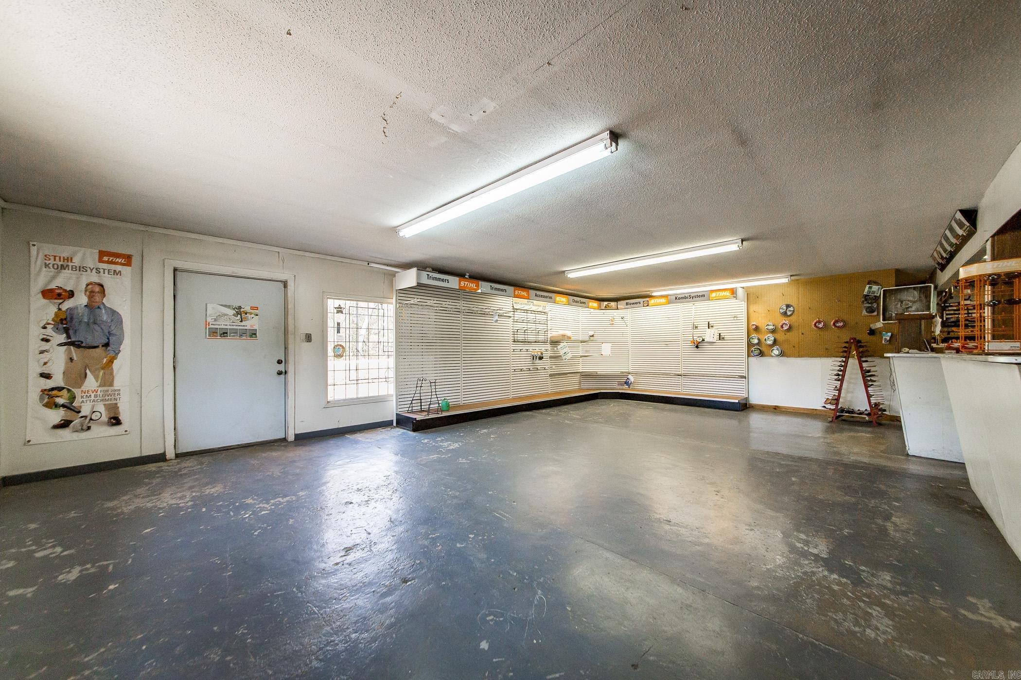 4066  Highway 16 East  Clinton, AR