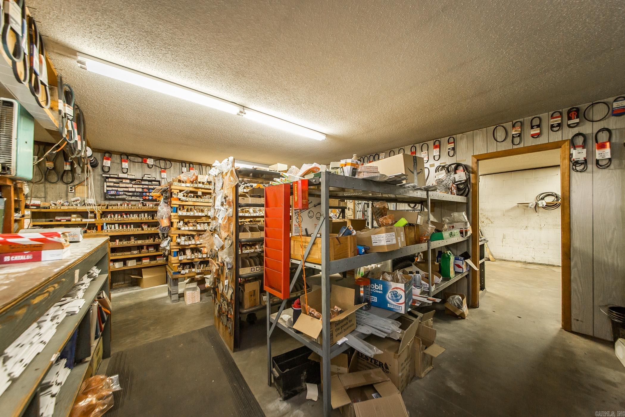 4066  Highway 16 East  Clinton, AR